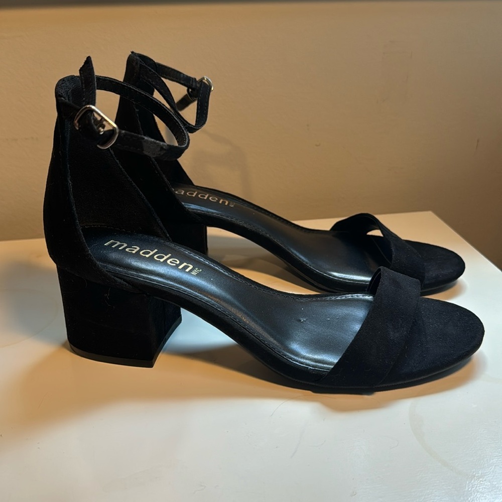 NWT Madden Heels
